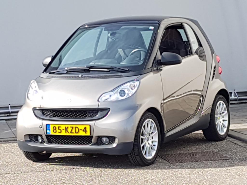 Smart FORTWO COUPE 1.0 mhd ed. lim. 3
