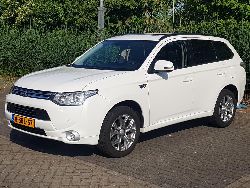 Mitsubishi OUTLANDER 2.0 PHEV Instyle