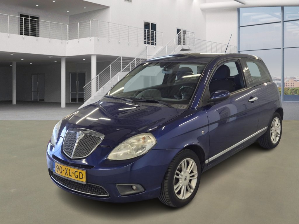 Lancia YPSILON 1.4 Oro