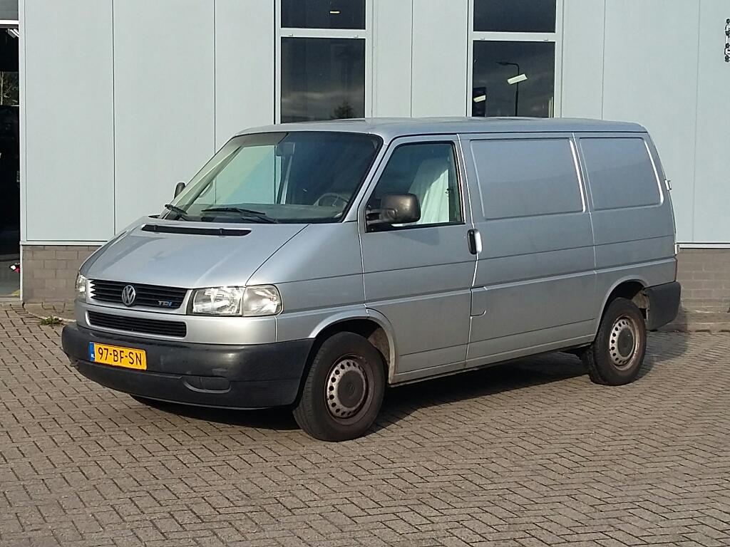 Volkswagen TRANSPORTER 2.5 TDI 292 T800Base