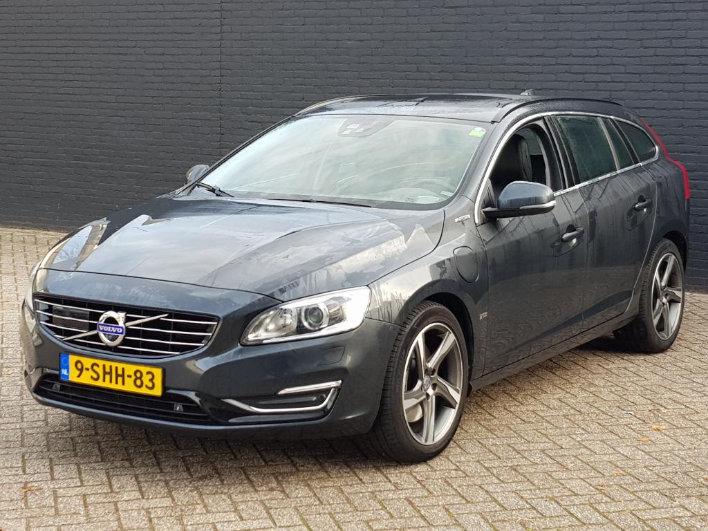 Volvo V60 2.4 D6 AWD Pl.i Sum.