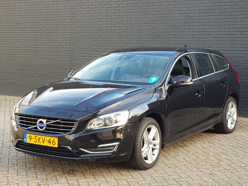 Volvo V60 2.4 D6 AWD Pl.i Sum.