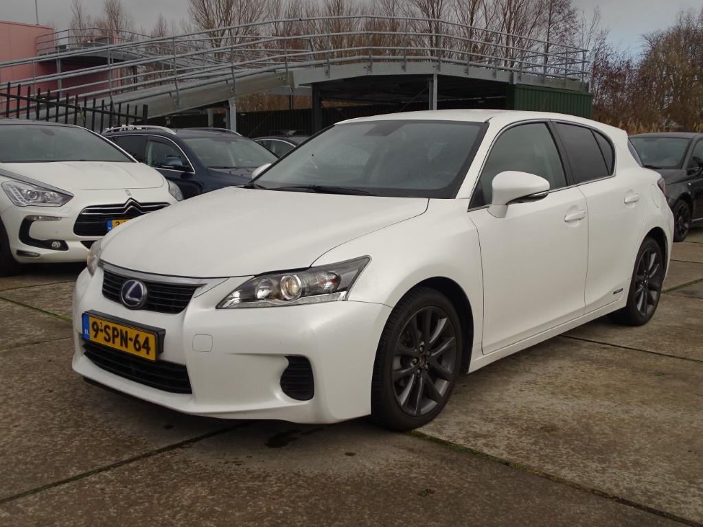 Lexus CT 200h Hybrid
