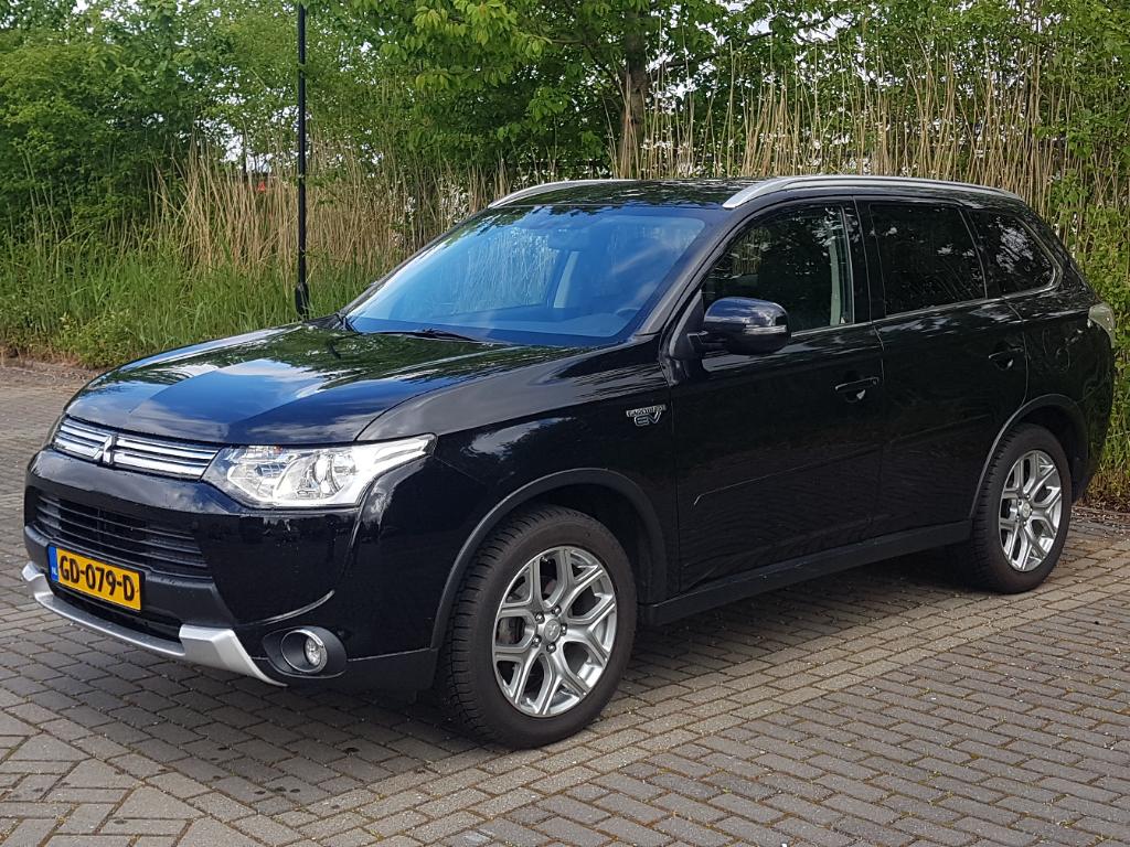 Mitsubishi OUTLANDER 2.0 PHEV BE X-Line