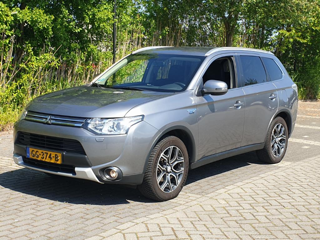 Mitsubishi OUTLANDER 2.0 PHEV ExeEd XLine
