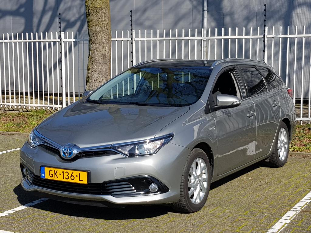 Toyota AURIS TOURING SPORTS 1.8 Hybr. Lease