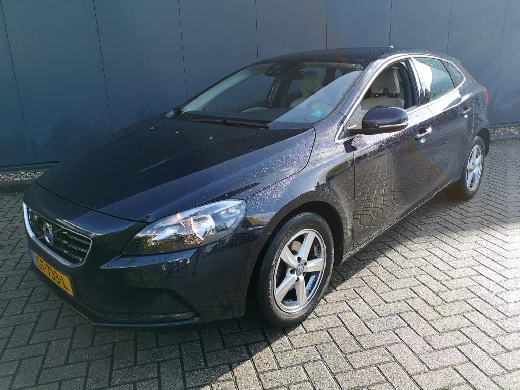 Volvo V40 2.0 D2 Momentum Bns