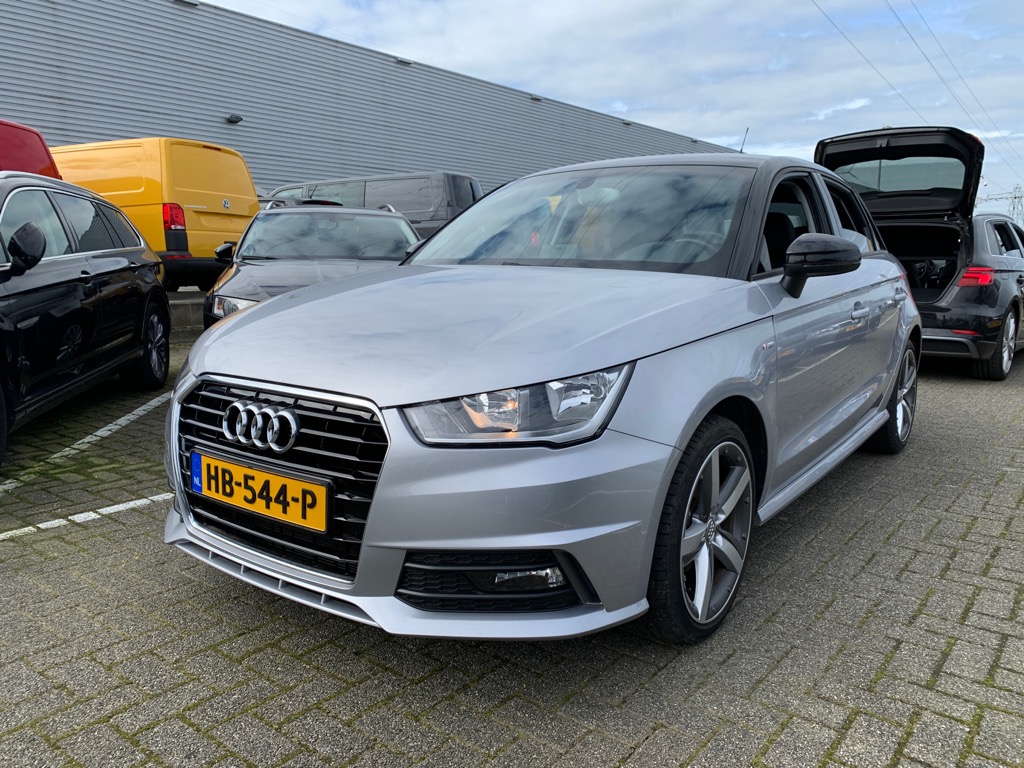Audi A1 SPORTBACK 1.0 TFSI Adrenalin