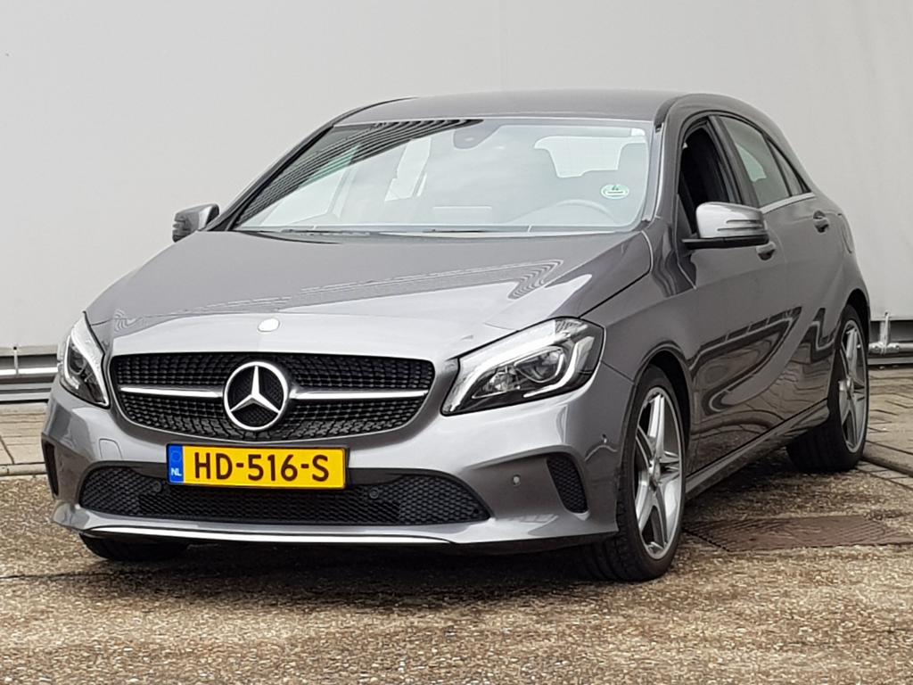 Mercedes-Benz A-KLASSE 180 d Lease Ed. Style Navigatie 18 " velgen