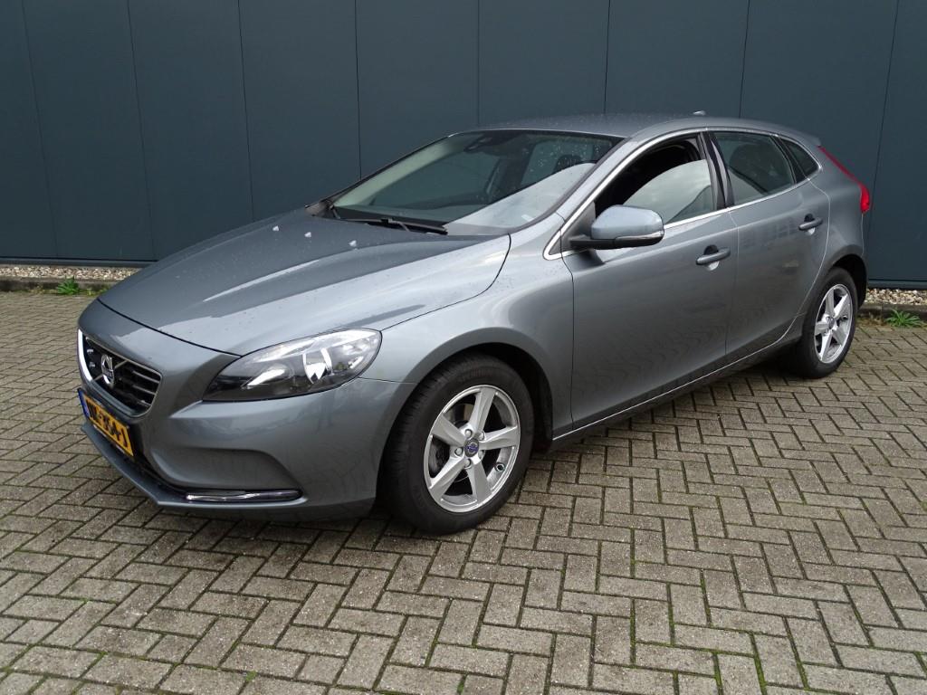 Volvo V40 2.0 D2 Momentum Bns