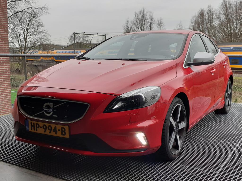 Volvo V40 2.0 D2 R-Design Bns