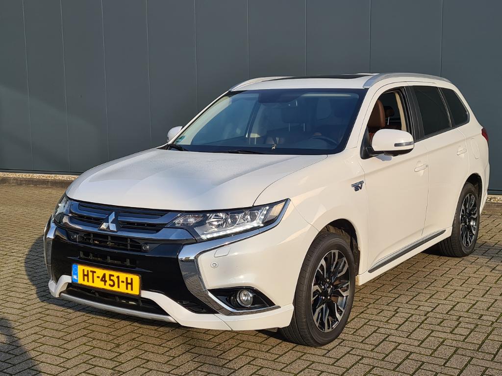 Mitsubishi OUTLANDER 2.0 PHEV Instyle+