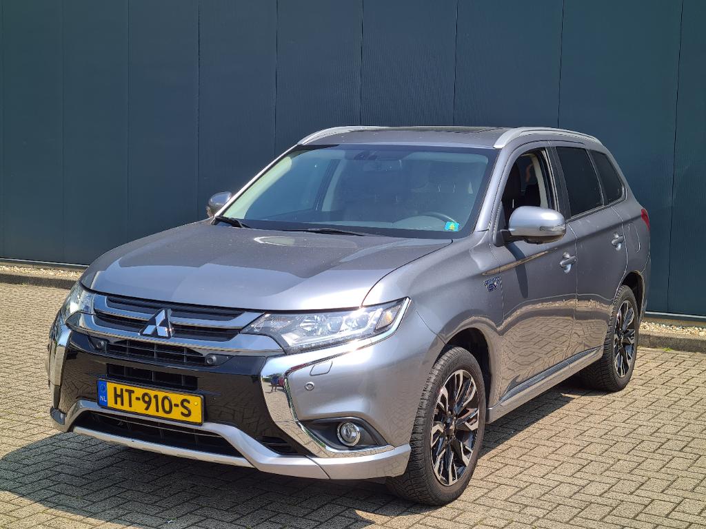 Mitsubishi OUTLANDER 2.0 PHEV Instyle