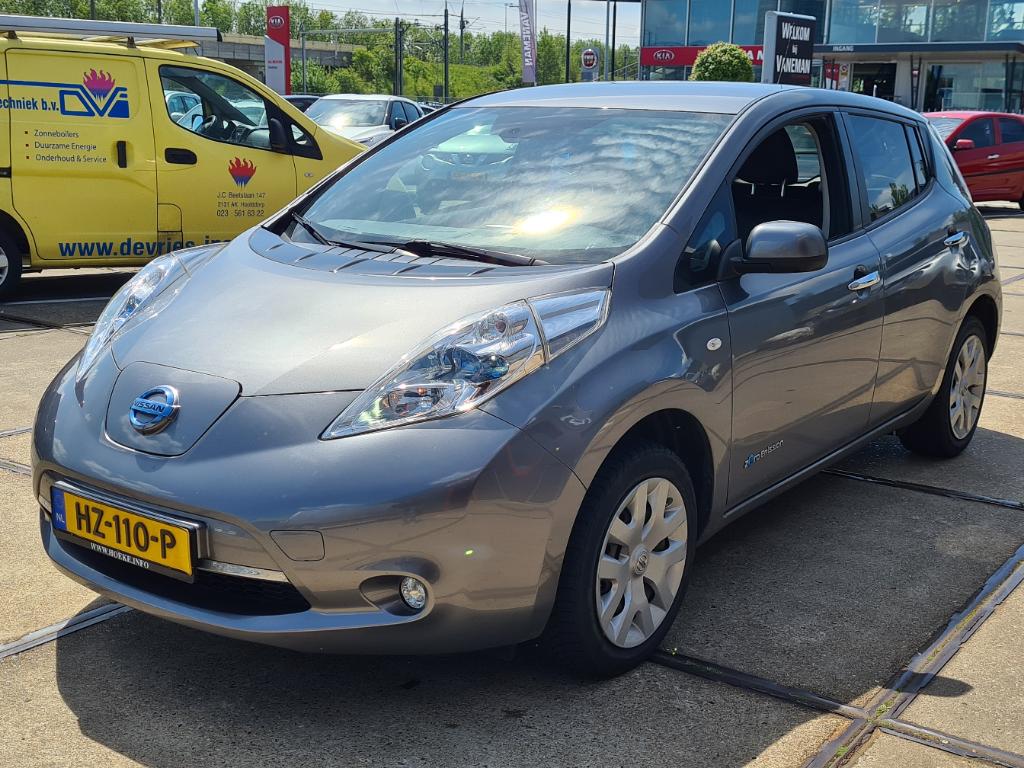 Nissan LEAF Tekna 30 kWh