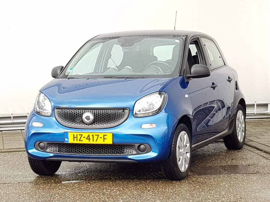 Smart FORFOUR 1.0 Pure Cool and Audio Comfort