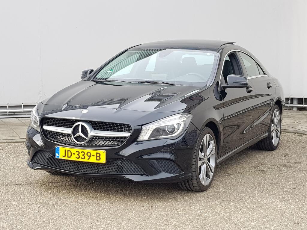 Mercedes-Benz CLA-Klasse 180 d Ambition Urban Panorama Stoelverw.