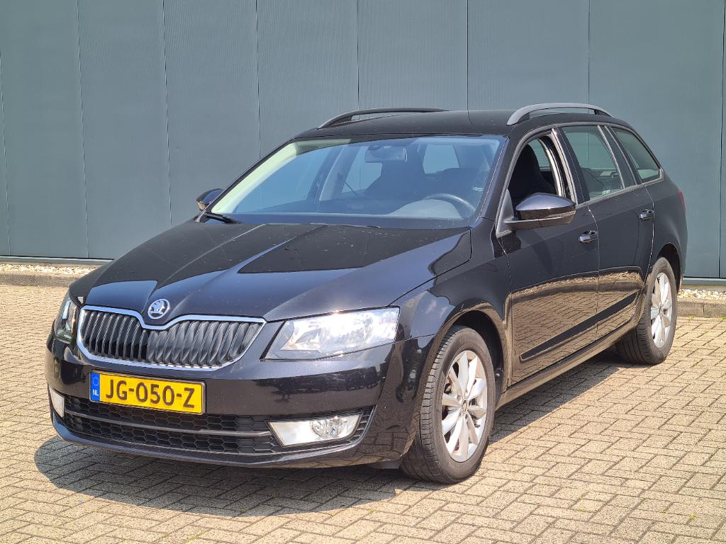 Skoda OCTAVIA COMBI 1.6 TDI Grt Amb. Bns