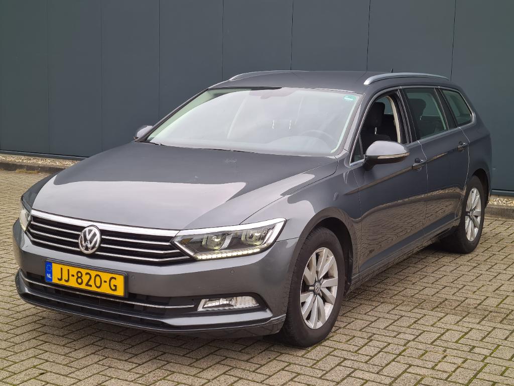 Volkswagen PASSAT VARIANT 1.4 TSI ACT Con. Ser