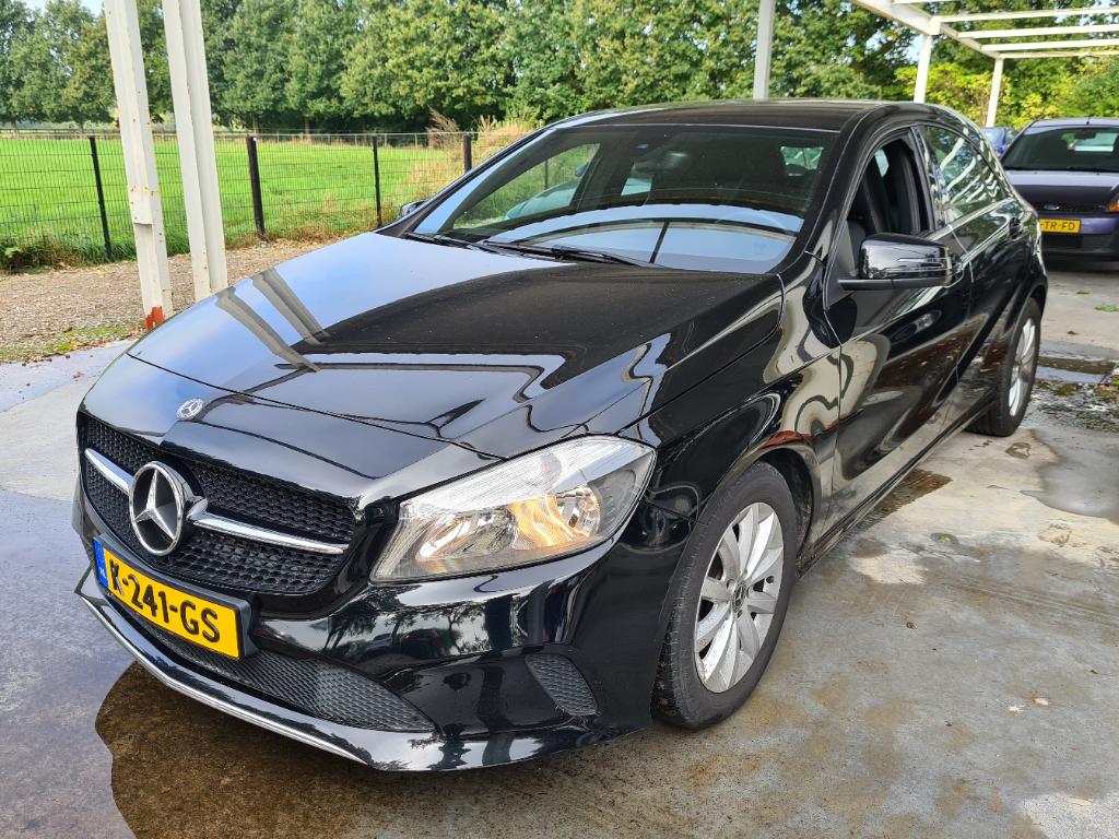 Mercedes-Benz A-KLASSE 180 d Business
