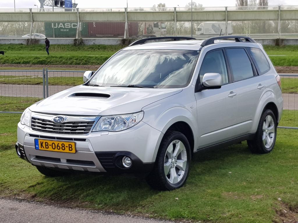 Subaru FORESTER 2.0 D XS Premium