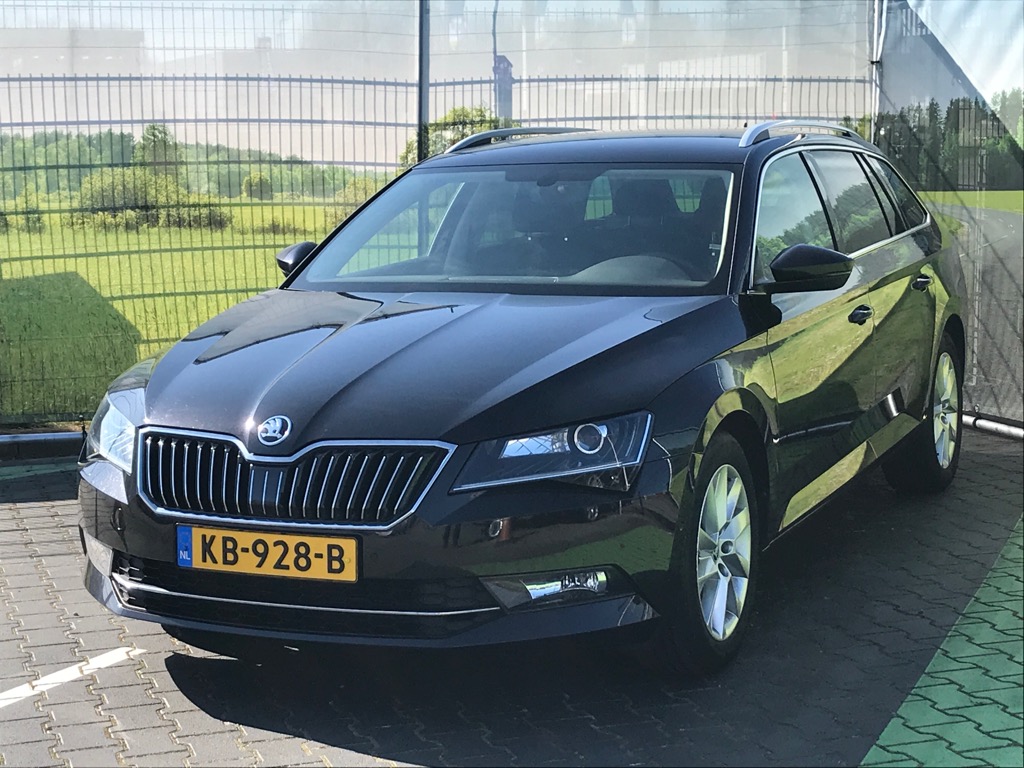 Skoda SUPERB COMBI 1.6 TDI Style Bns
