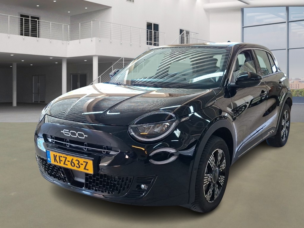 Fiat 600  1.2 Hybrid La Prima