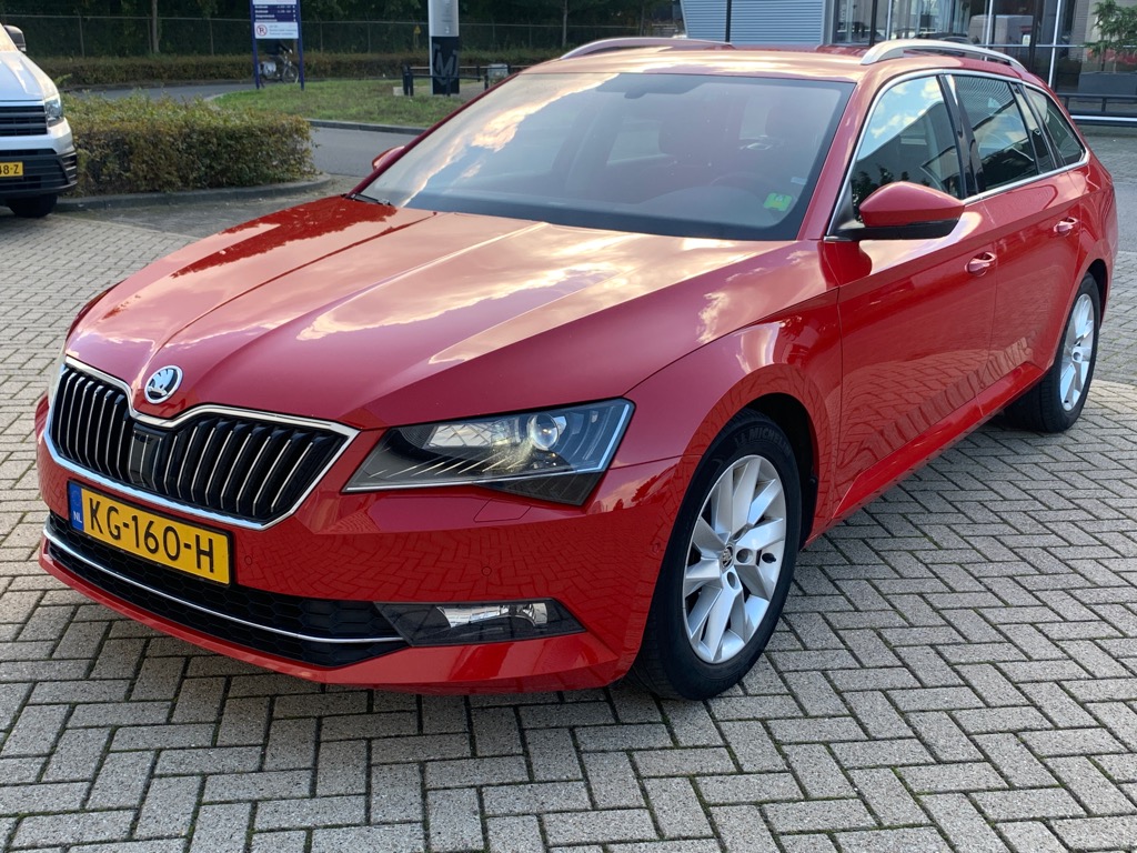 Skoda SUPERB COMBI 2.0 TDI Style Bns