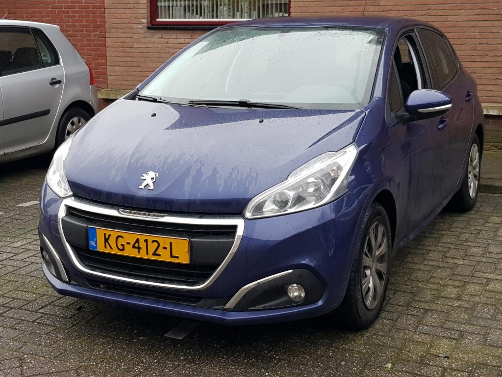 Peugeot 208 1.2 PureT. Blue Lion