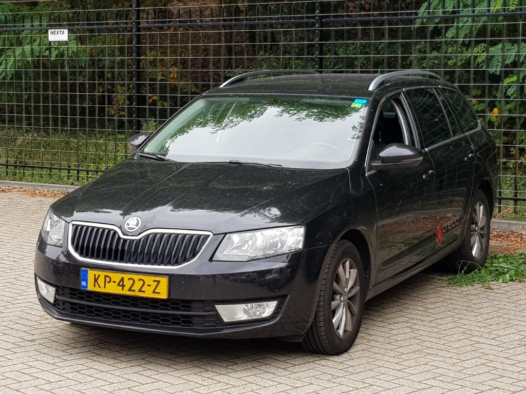Skoda OCTAVIA COMBI 1.6 TDI Grt Amb. Bns