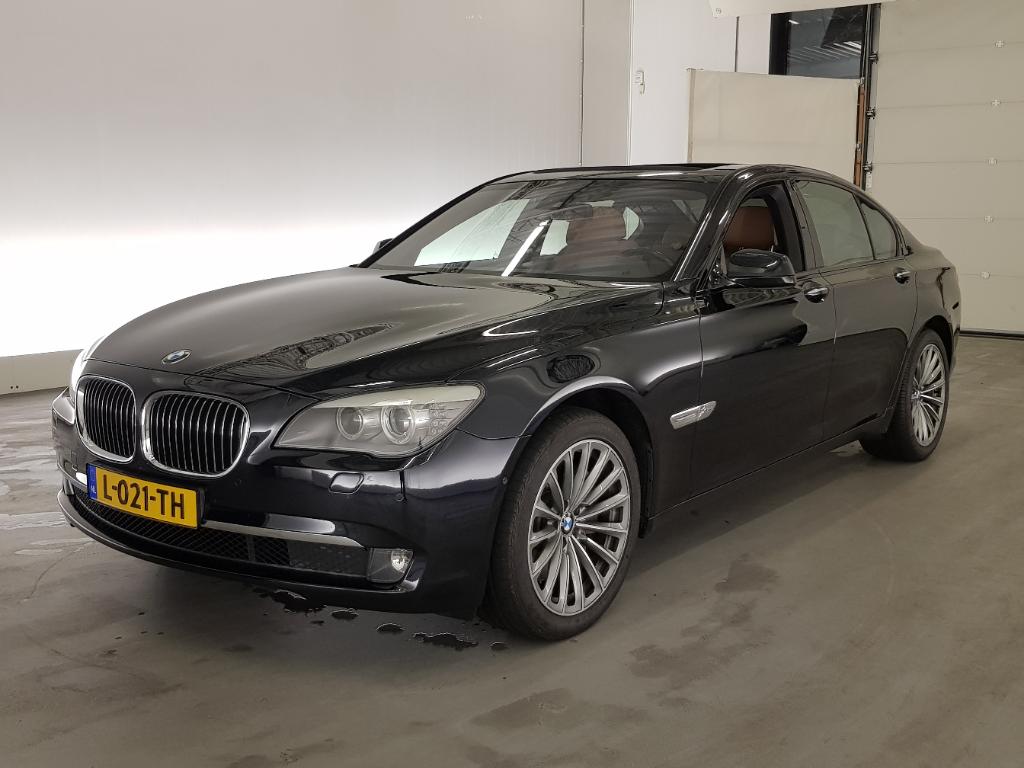BMW 7-SERIE 750i xDrive High Ex.