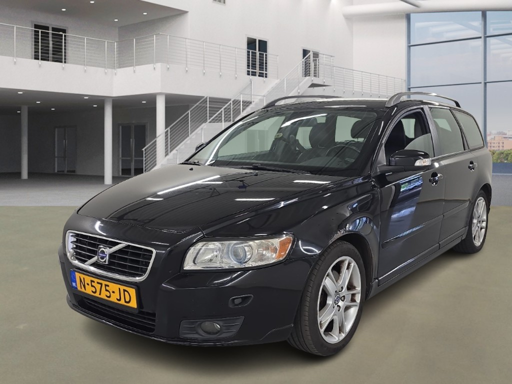 Volvo V50  2.4i Summum
