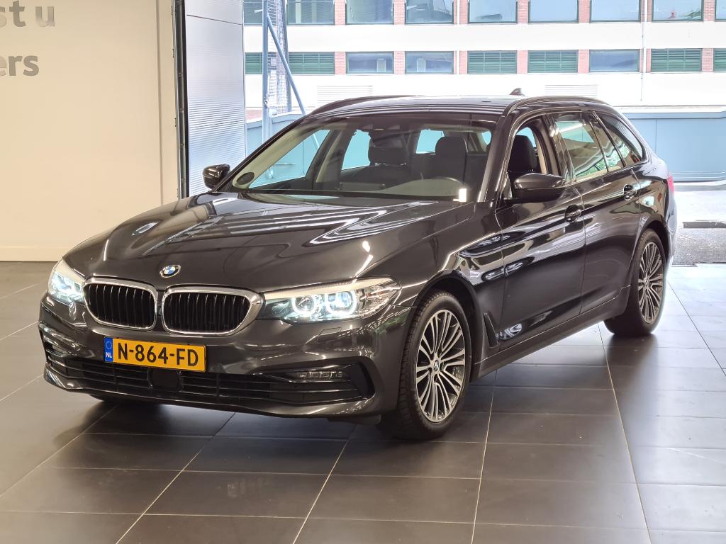 BMW 5-SERIE TOURING 520d High Exe