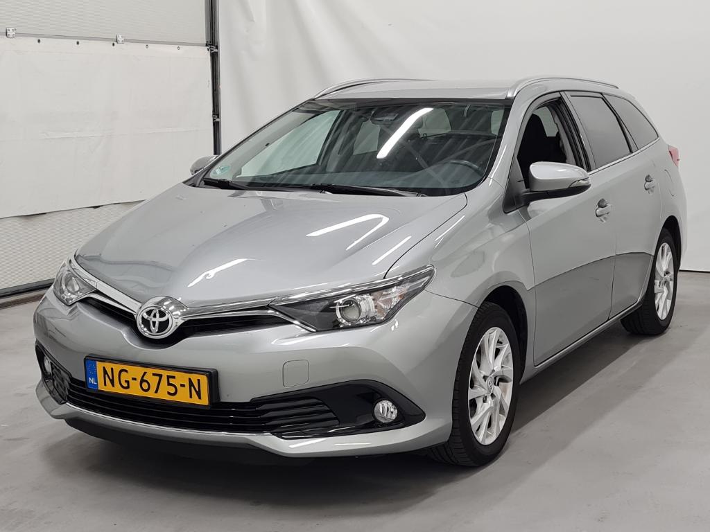 Toyota AURIS TOURING SPORTS 1.2T Dynamic