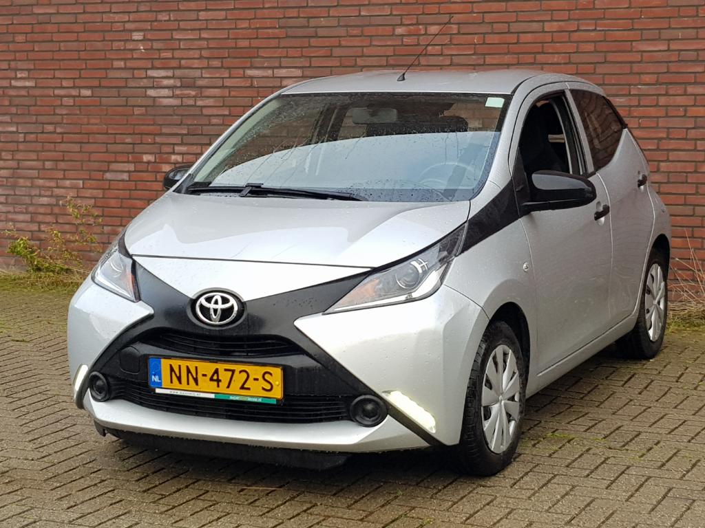 Toyota AYGO 1.0 VVT-i x-now