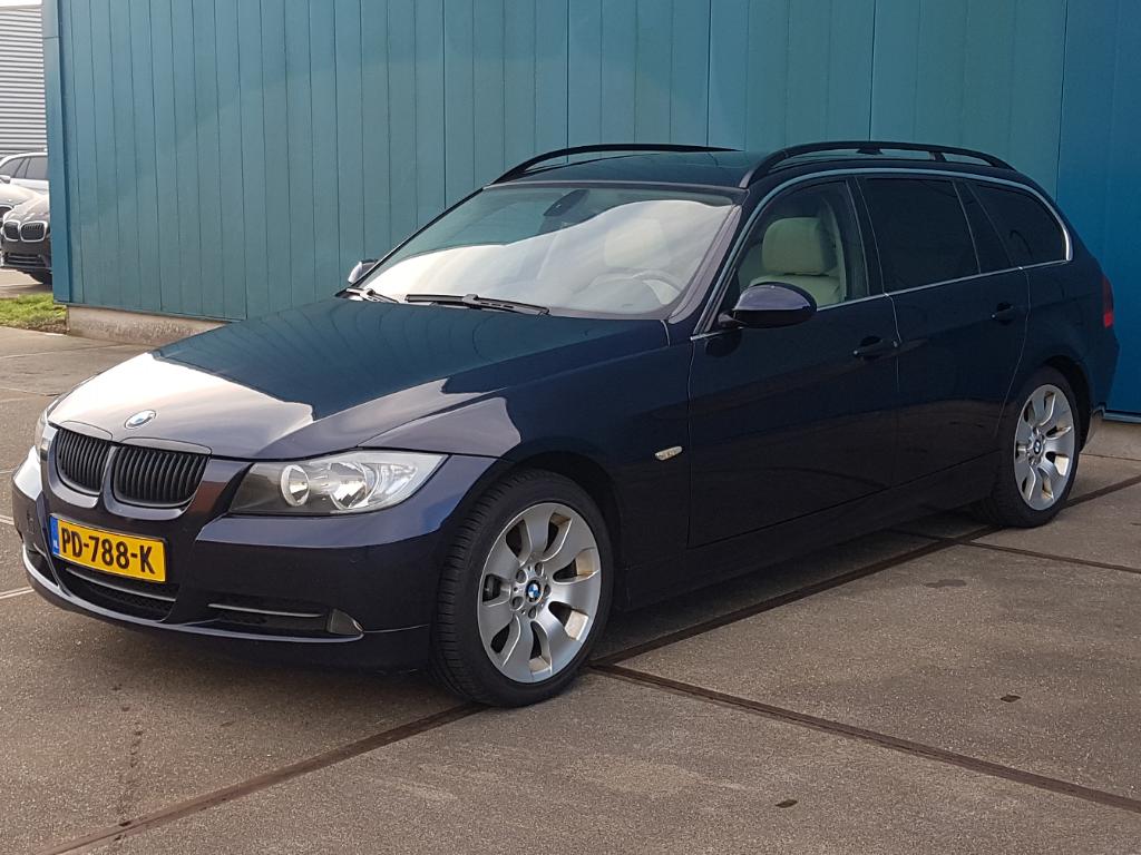 BMW 3-SERIE TOURING 330d Executive