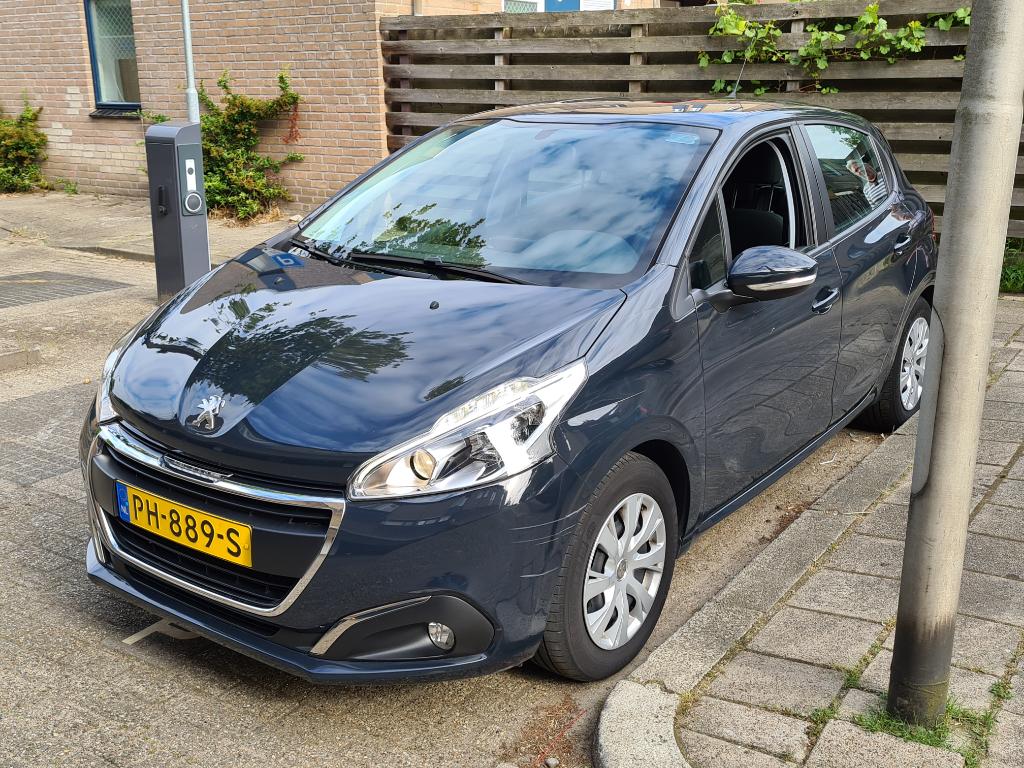 Peugeot 208 1.2 PureT. Blue Lion