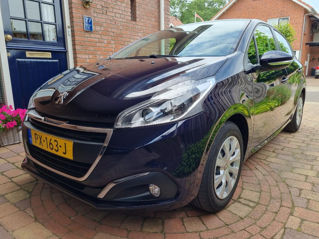 Peugeot 208 1.2 PureT. Blue Lion