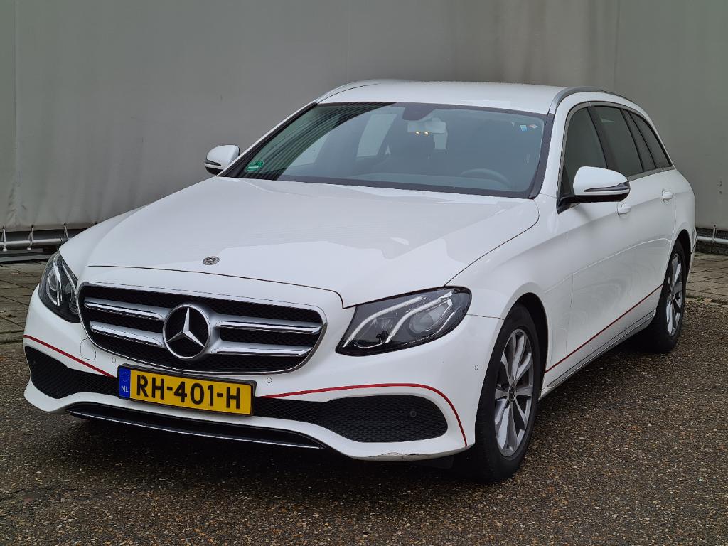 Mercedes-Benz E-Klasse ESTATE 200 d Bus. Sol. Avantgarde Widescreen Trekhaak Stoelverw.