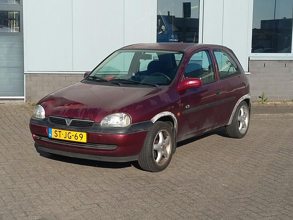 Opel CORSA 1.4i Swing