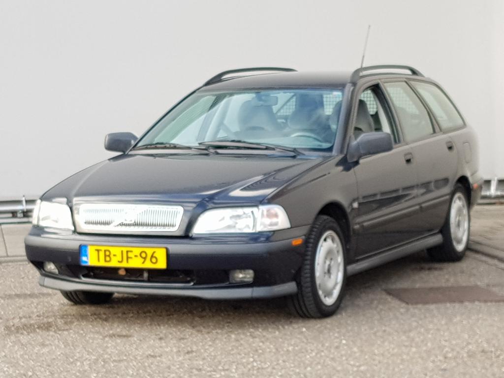Volvo V40 1.8 Exclusive