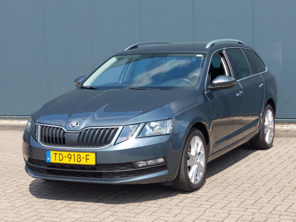 Skoda OCTAVIA COMBI 1.6 TDI Clever Ed.