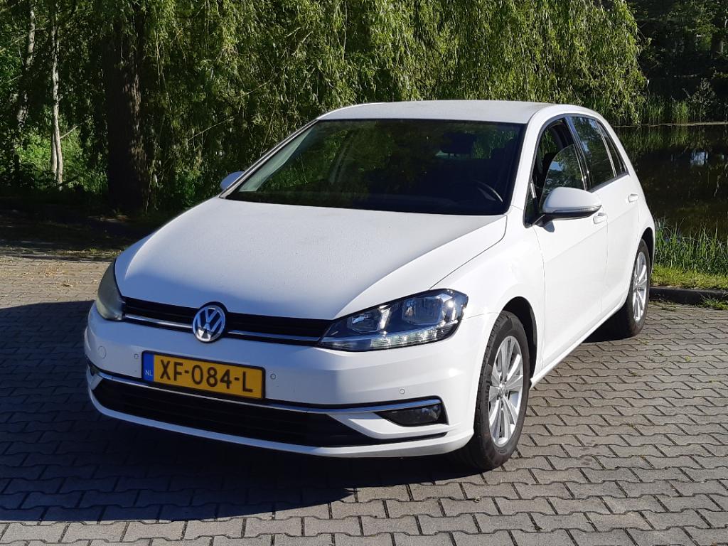 Volkswagen GOLF 1.0 TSI CL Bns