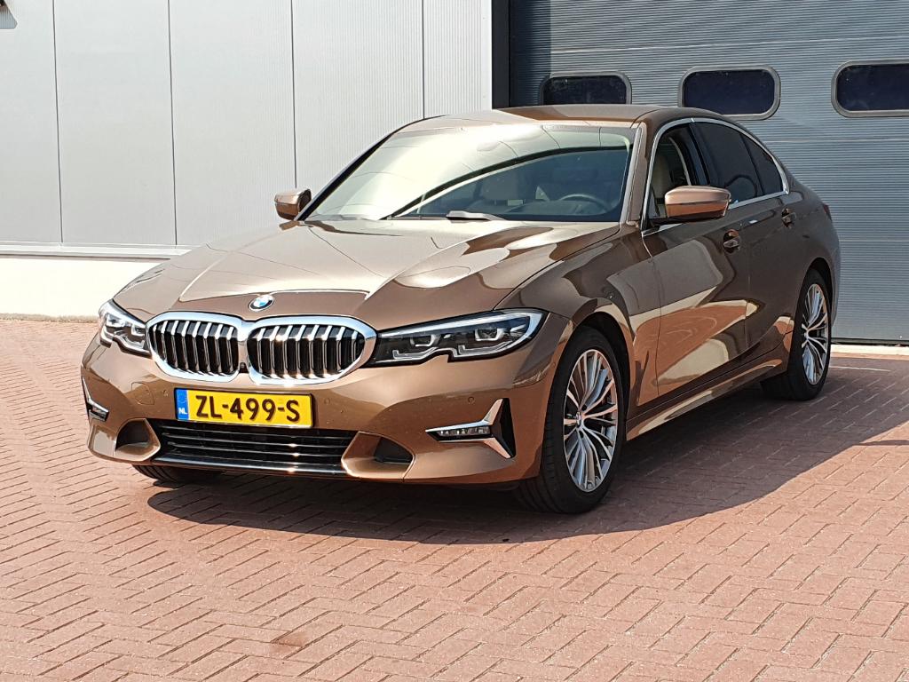 BMW 3-SERIE 320i High Exe. Ed.